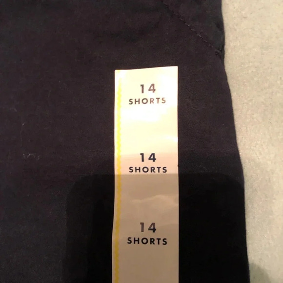 NWT Dark navy shorts (boys) - Picture 3 of 7